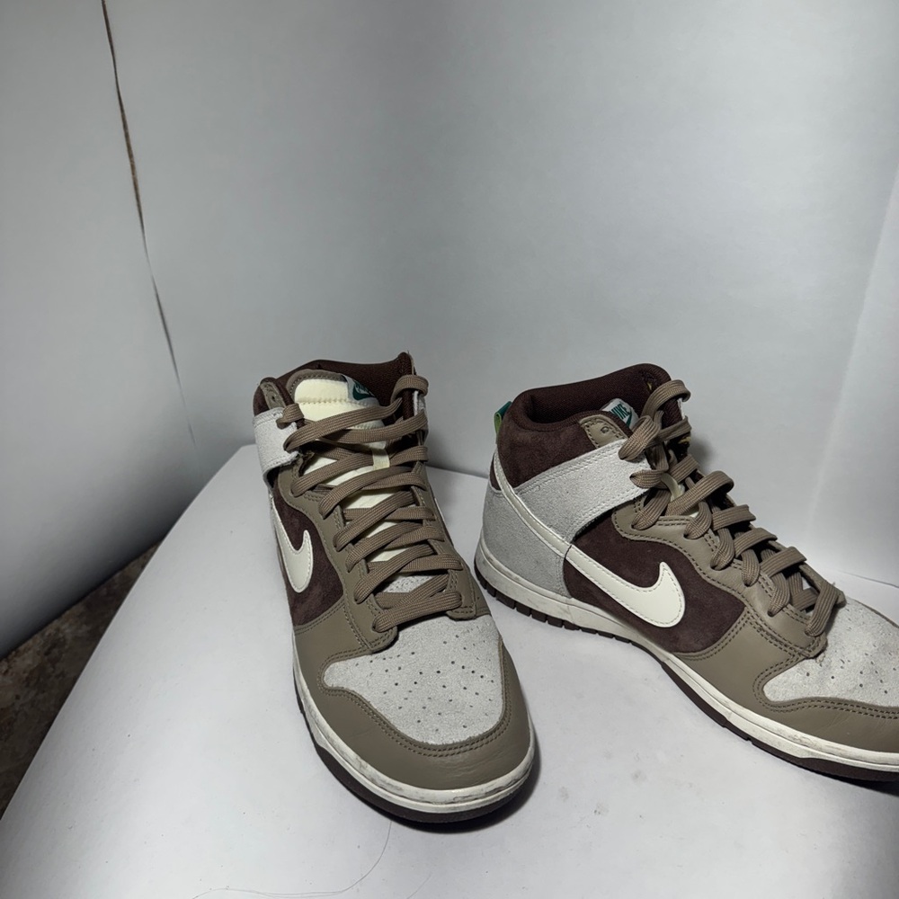 Mocha/Tan Dunks - Picture 10 of 14